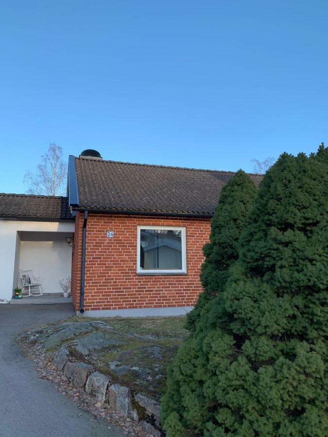 Cozy House In Kosta Center Surrounding With Swedish Nature Екстериор снимка